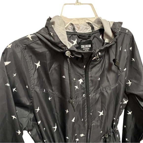 Colloseum Outerwear Women’s Black & White Jacket with Hood, Size Small - Picture 3 of 17